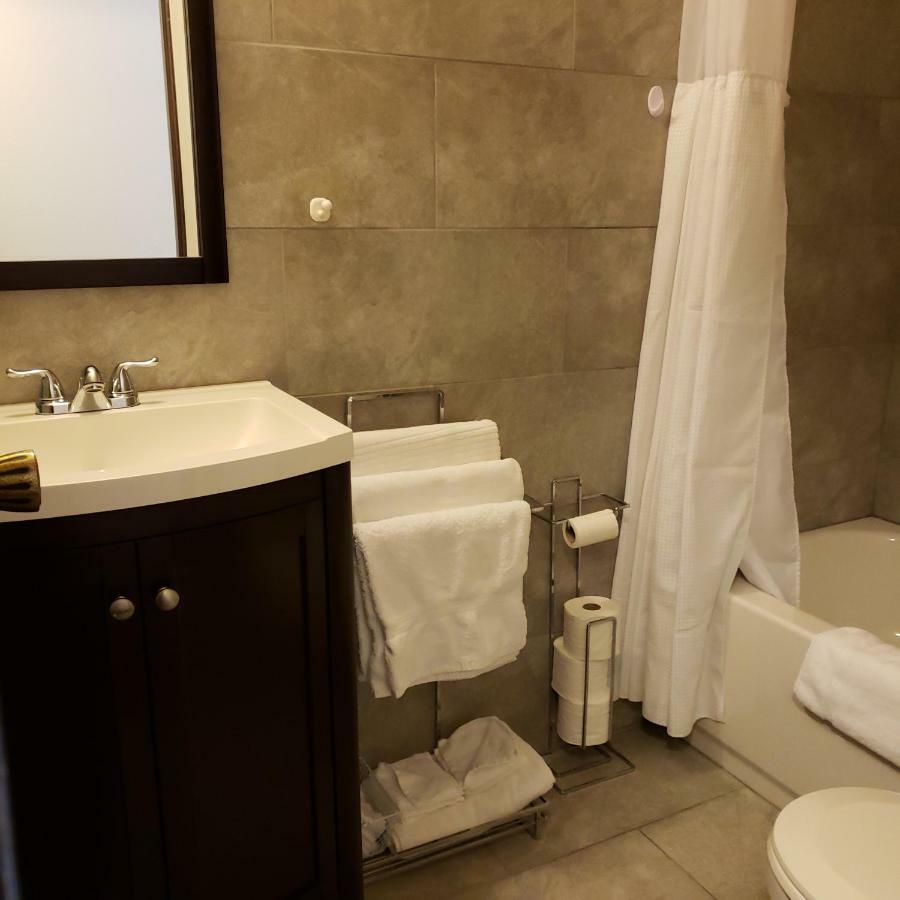Apartmán Mountainside Comfort Sleeps 4 - 5 Min To Golf & Ski Kimberley Exteriér fotografie